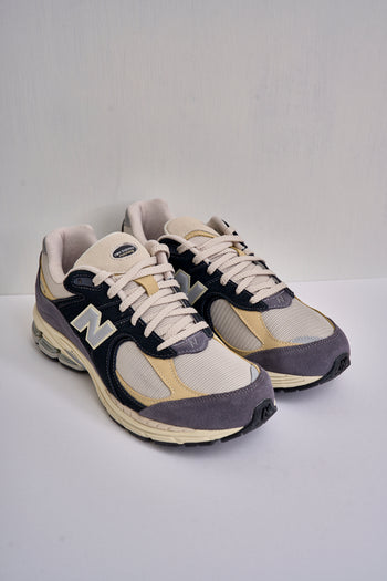 NEW BALANCE Men's sneakers 2002R - 3