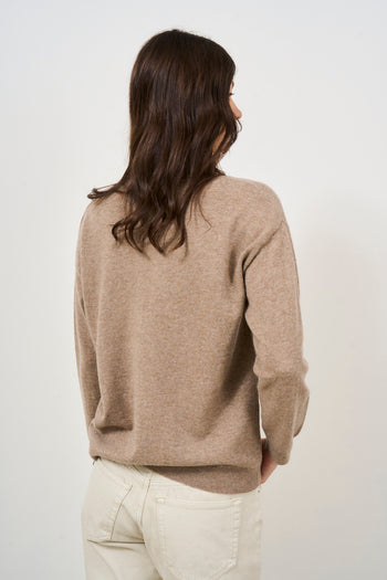 Women's V-neck sweater - 4