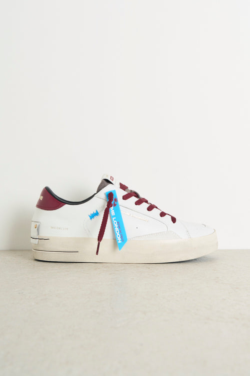 Sneakers uomo bianca con dettagli bordeaux