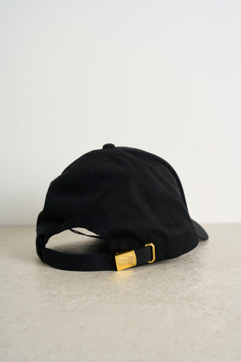 Black women's hat with gold logo - 3