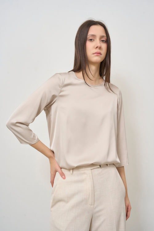 Women's white blouse with three-quarter sleeves - 2