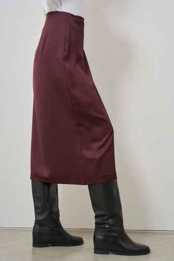 Women's midi skirt in burgundy with satin slit - 4