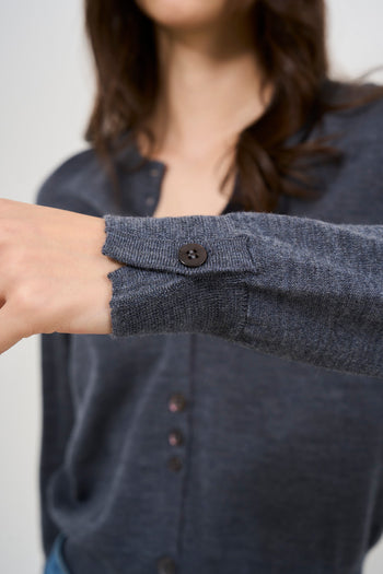 Women's cardigan with buttons - 6