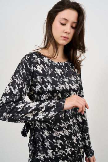 Women's mini dress in black and white pattern - 4