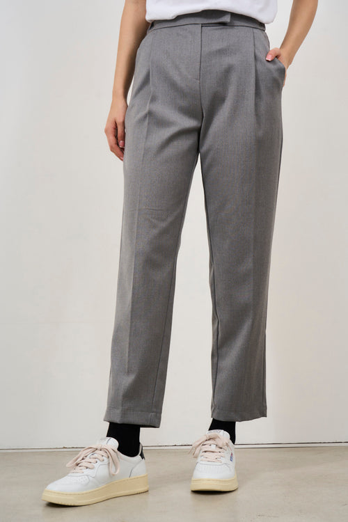 Pantalone donna carrot fit grigio