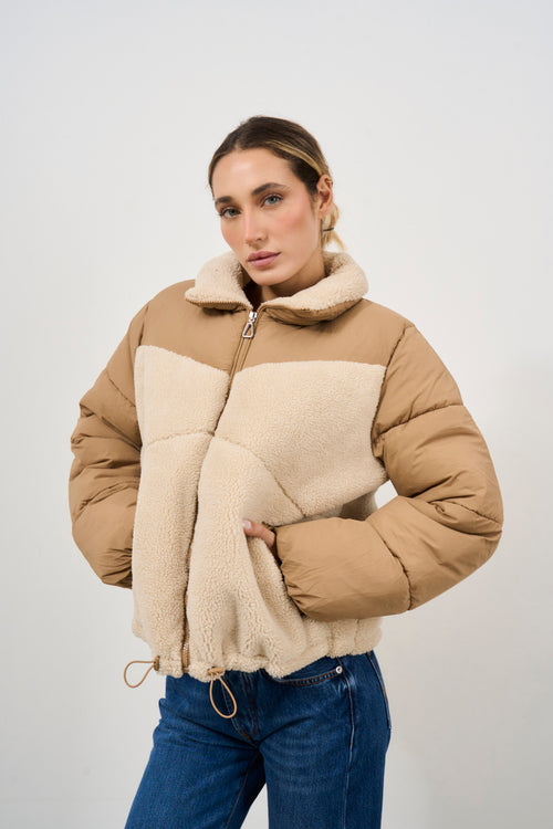 Giubbotto donna beige con dettagli in ecomontone