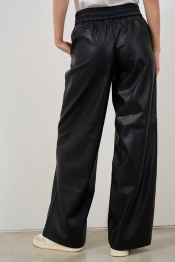 Women's wide leg faux leather trousers - 3