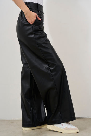 Women's wide leg faux leather trousers - 4