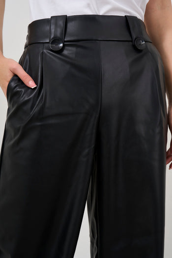 Women's wide leg faux leather trousers - 5