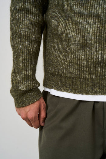 Men's green crew neck sweater - 7