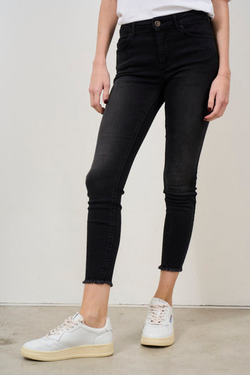 Women's Black Skinny Jeans - 3