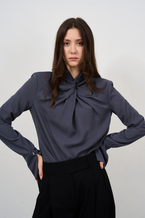 Camicia donna grigia con nodo sul davanti - 2