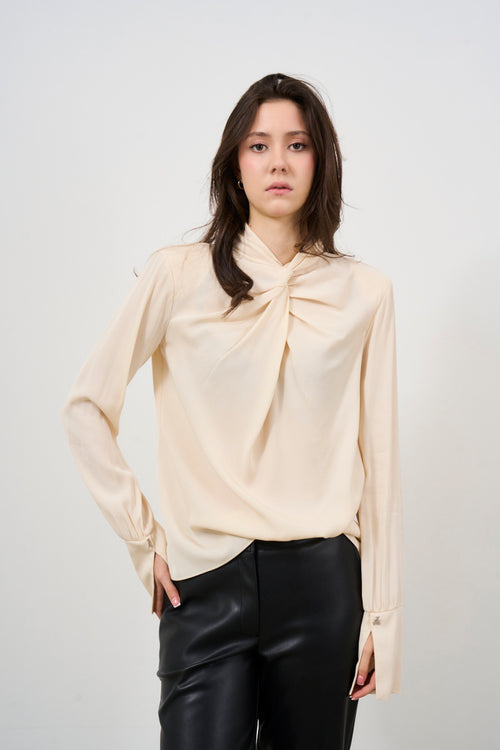 Camicia donna beige con nodo sul davanti