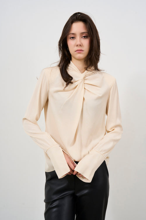 Camicia donna beige con nodo sul davanti - 2