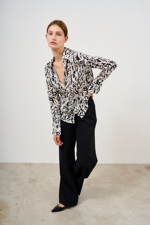 Women's shirt with two-tone abstract pattern