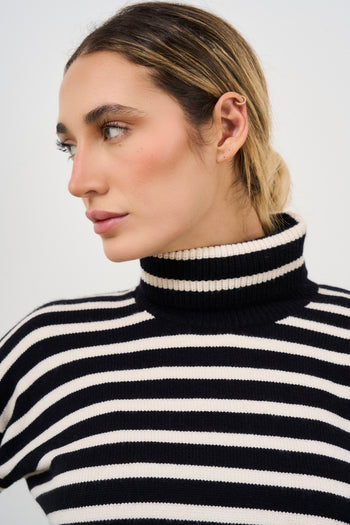 Women's black and white striped sweater - 3