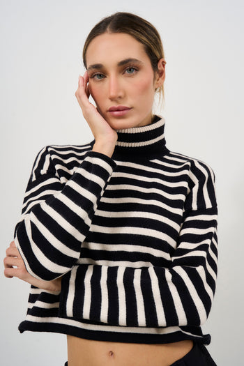 Women's black and white striped sweater - 4