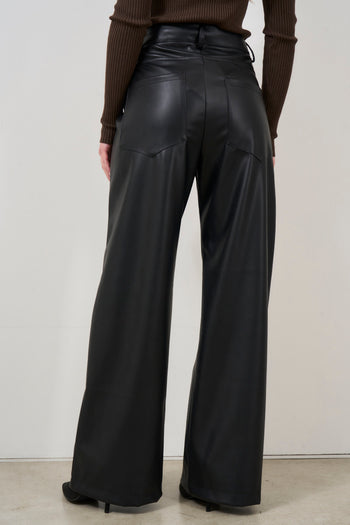 Women's black faux leather trousers - 7