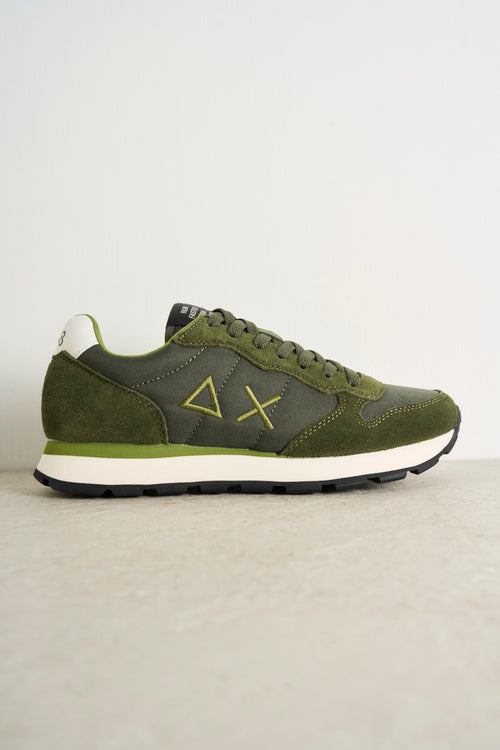 Sneakers uomo verde militare scamosciata