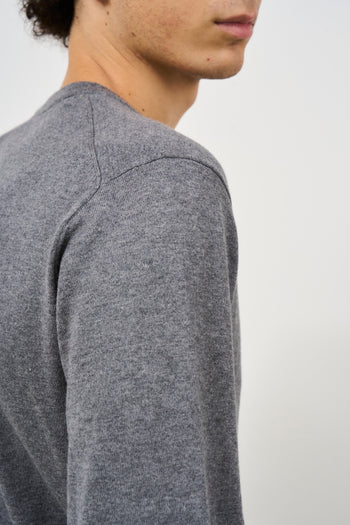 Maglia uomo grigia con toppe a contrasto - 8