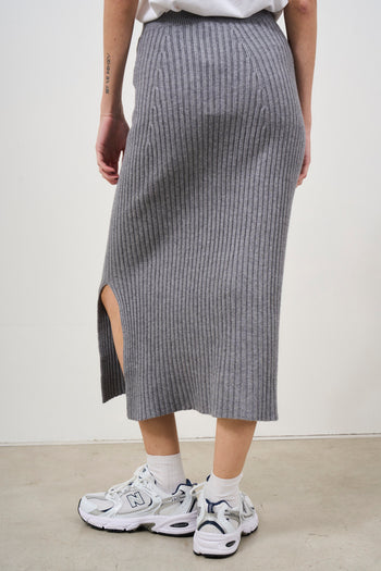 Long grey knitted women's skirt - 4