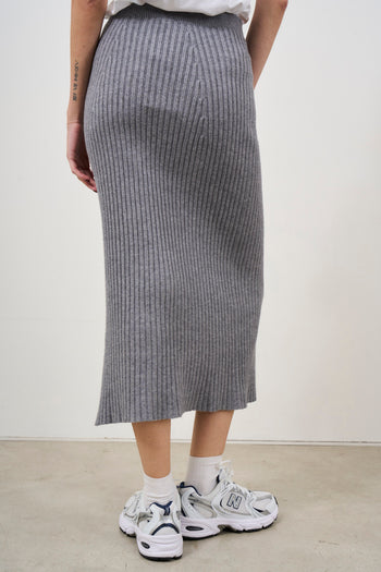 Long grey knitted women's skirt - 5