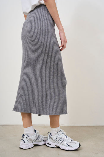 Long grey knitted women's skirt - 6