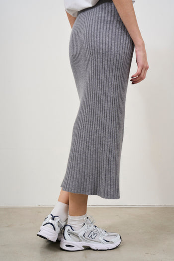 Long grey knitted women's skirt - 7