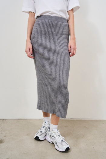 Long grey knitted women's skirt - 8