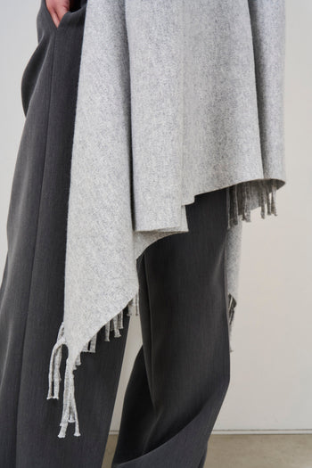 Women's grey melange cape with fringes - 4