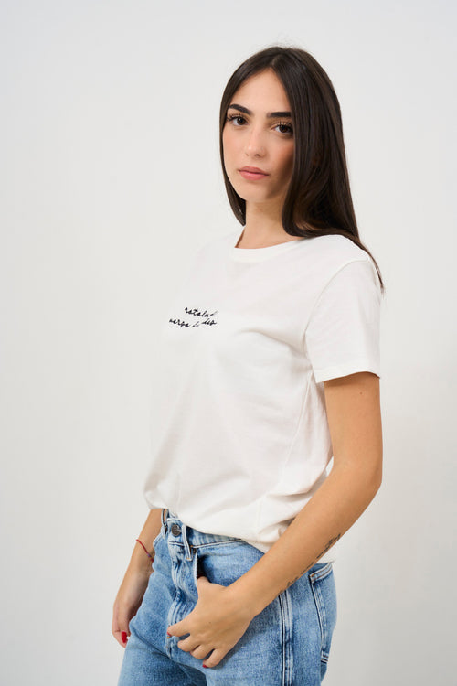 T-shirt donna con scritta nera sul davanti - 2