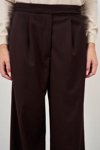 Straight leg trousers with pleats - 6