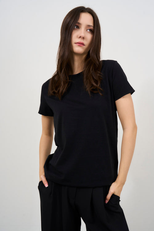 T-shirt donna nera a manica corta