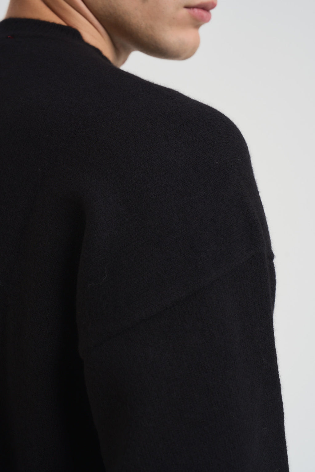 Maglia uomo girocollo nera B9F0037 F04999 AMARANTO 