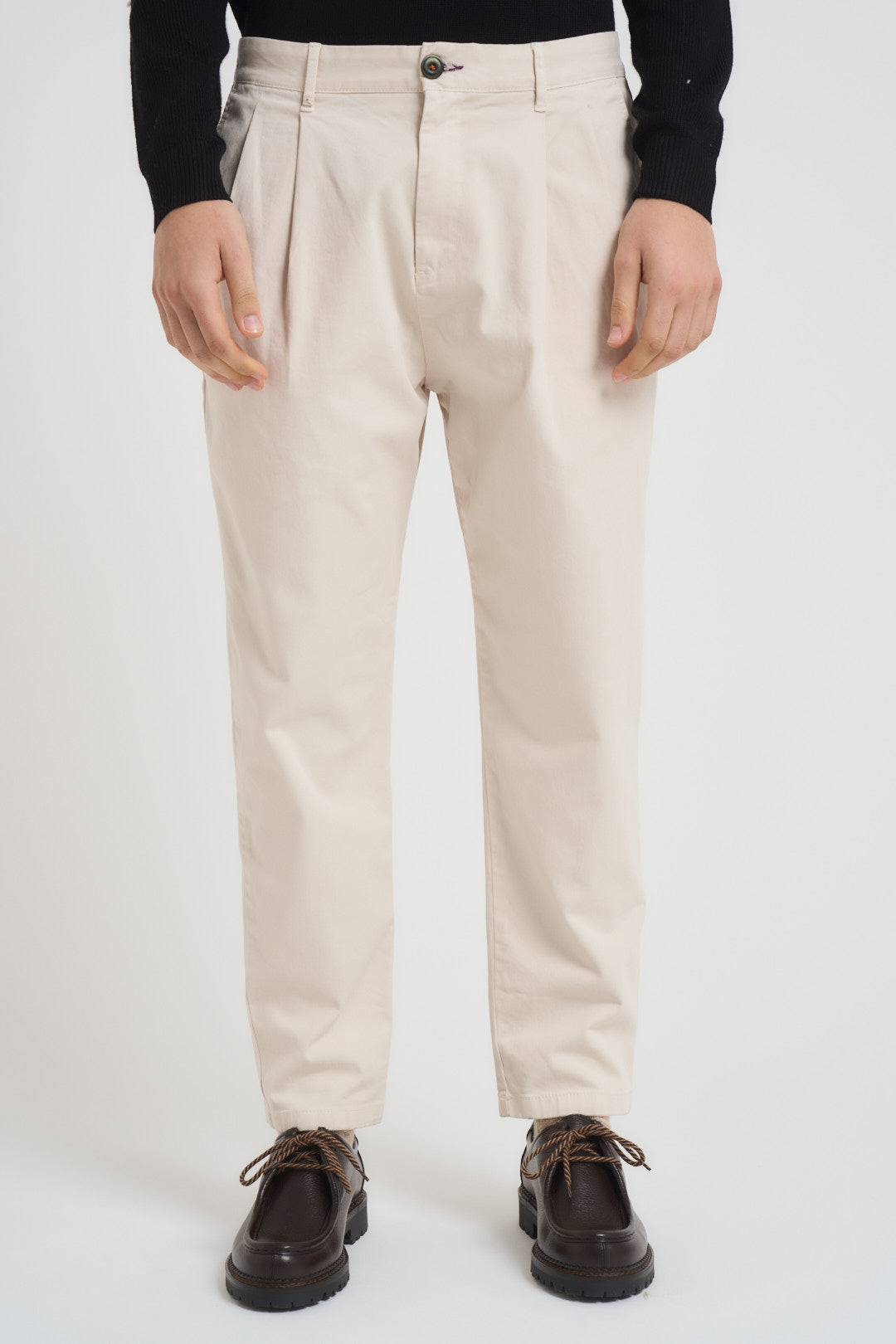 Pantalone uomo con pinces panna 252146 128 BERNA 