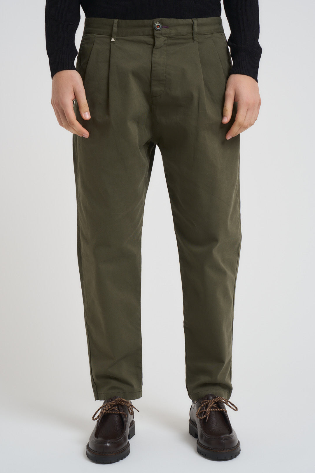 Pantalone uomo con pinces verde 252146 324 BERNA 
