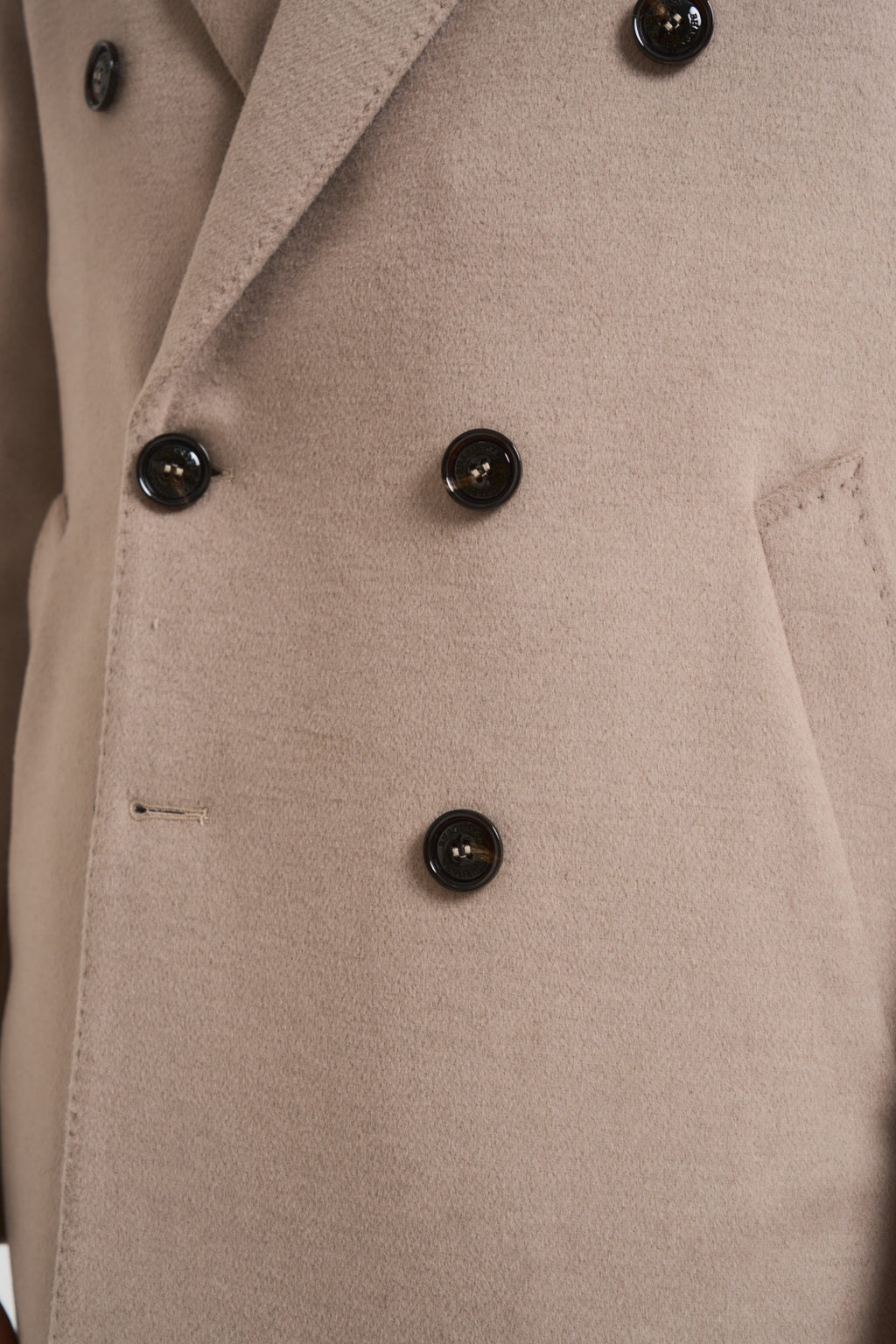 Cappotto uomo doppiopetto sabbia MCPS126 FOSHANBEIGE BHARNABA 