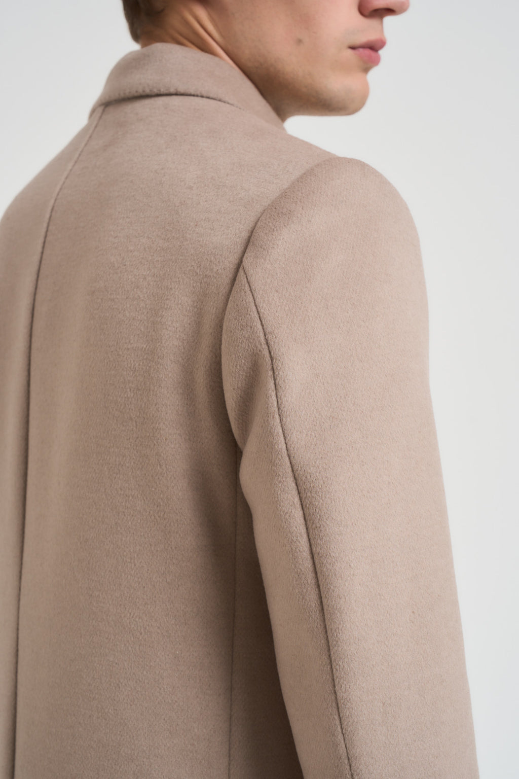 Cappotto uomo doppiopetto sabbia MCPS126 FOSHANBEIGE BHARNABA 