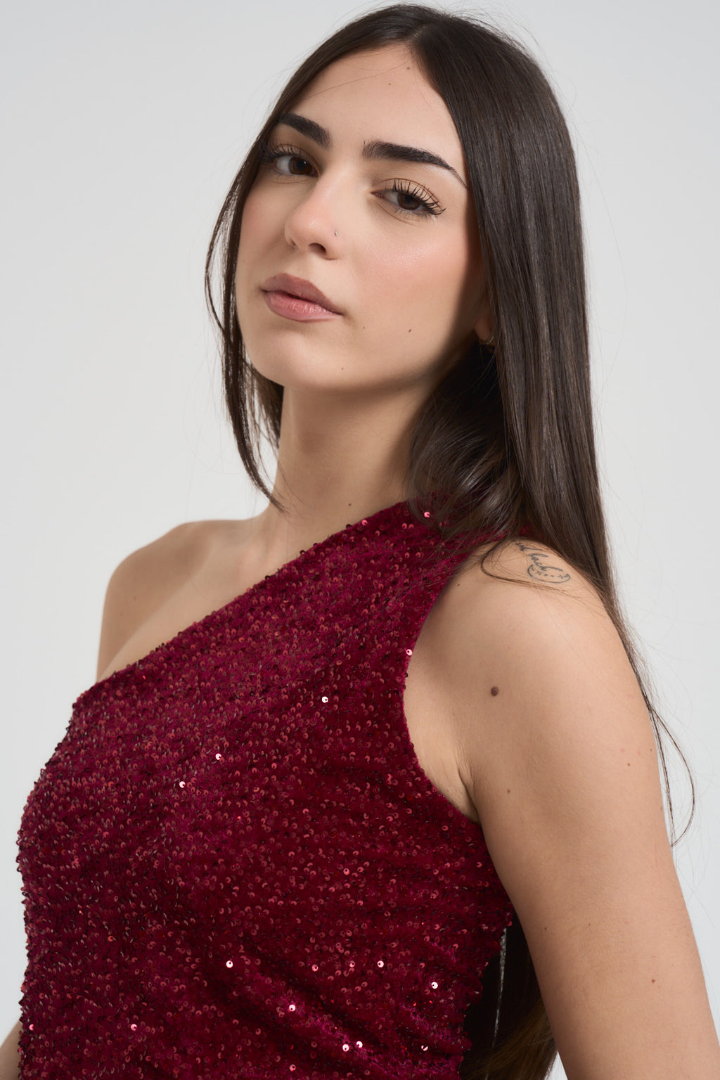 Top donna monospalla con paillettes bordeaux 2383 BORDEAUX LOKITA MILANO 