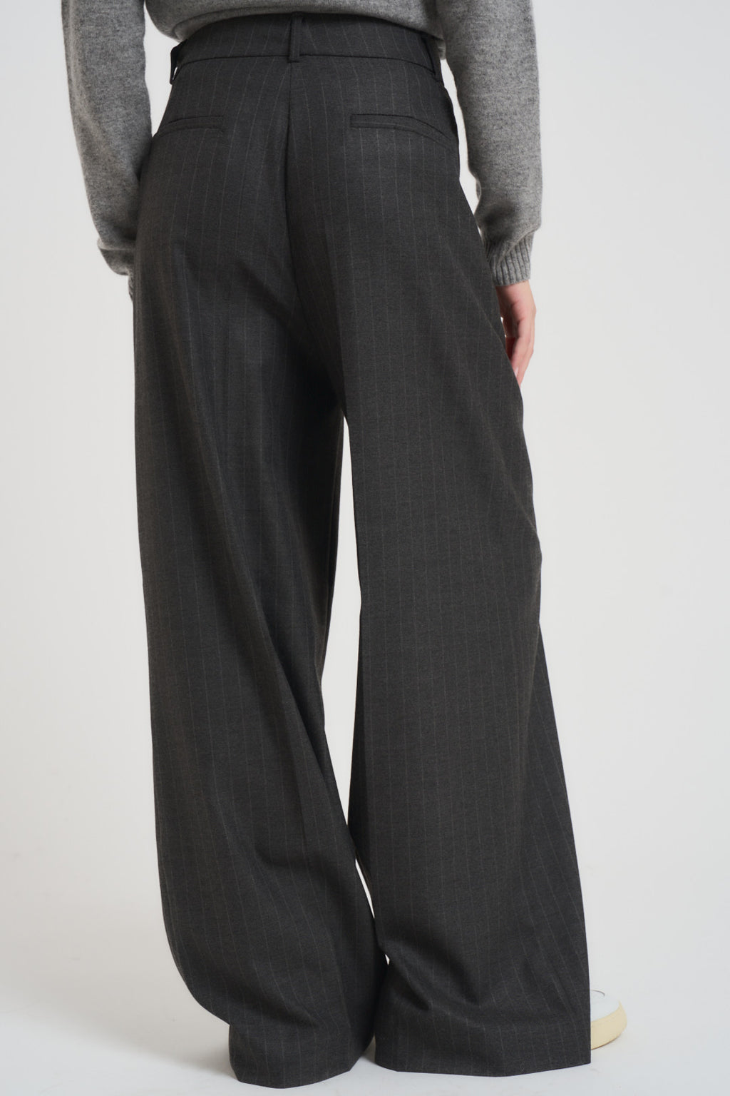 Pantalone donna a palazzo grigio antracite TF1696 GRIGIO VICOLO 