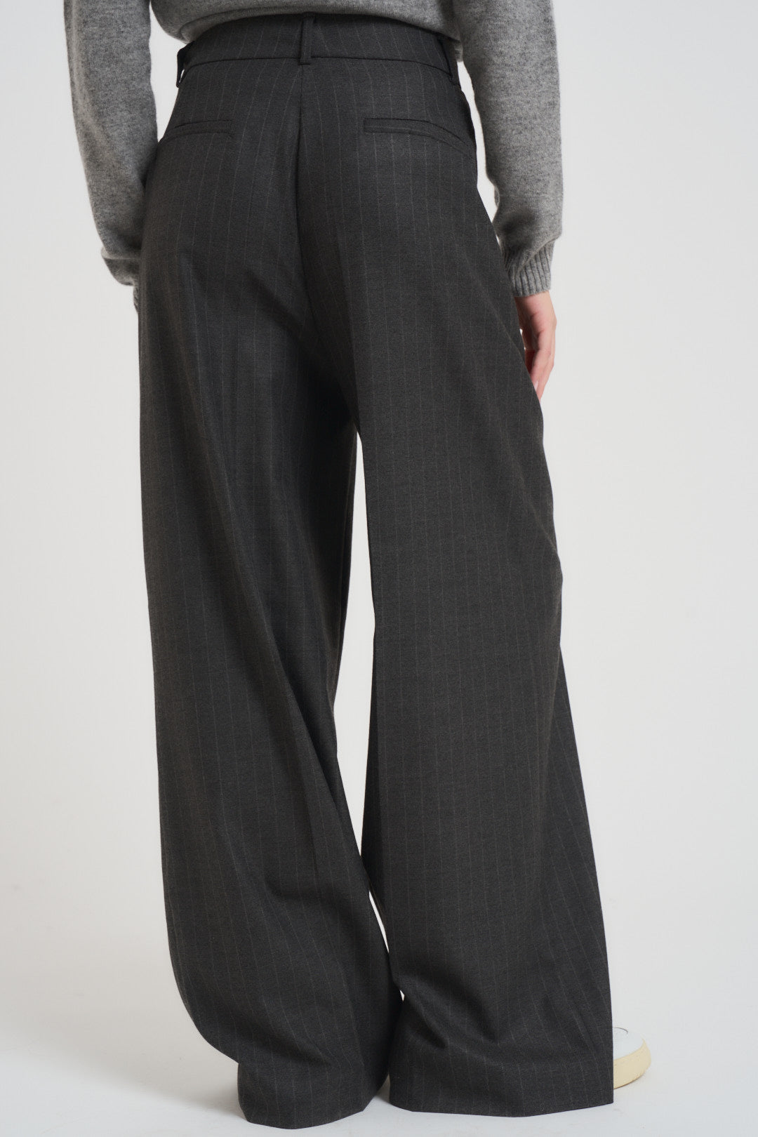 Pantalone donna a palazzo grigio antracite TF1696 GRIGIO VICOLO 