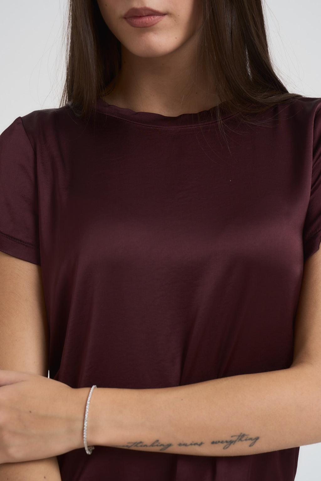 T-shirt donna girocollo satinata bordeaux FA705B 97QBRUNELLO VITTO 