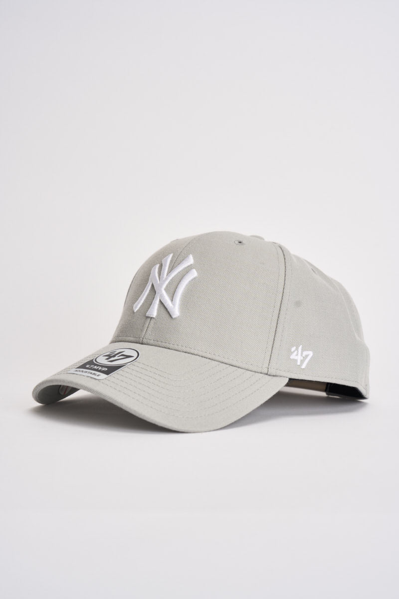 Cappello uomo New York Yankees grigio chiaro 15062501 GREY 47 Brand 