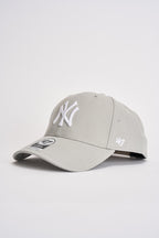 Cappello uomo New York Yankees grigio chiaro 15062501 GREY 47 Brand 