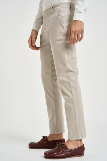 Pantalone uomo chino grigio chiaro - 3