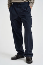 Pantaloni uomo relaxed fit palazzo blu notte B6AC0046 NAVY AMARANTO 