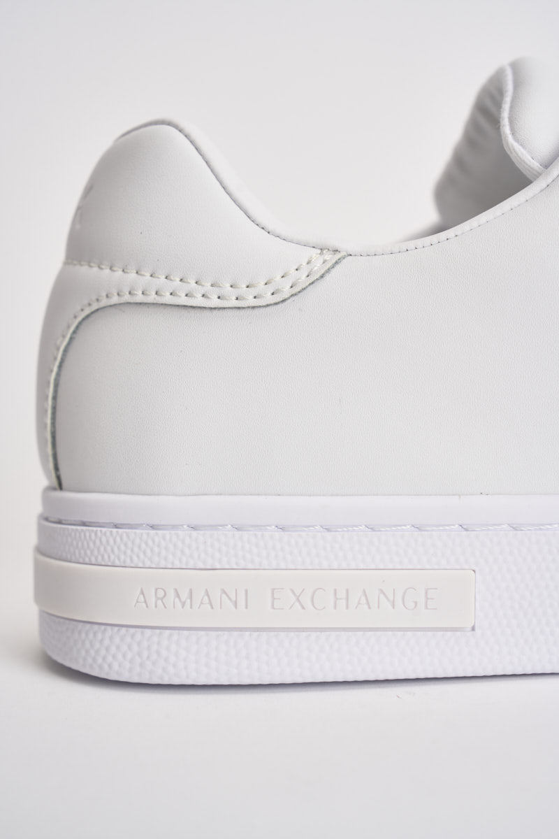 Sneakers uomo bianche XM000141 AF11912U0002 ARMANI EXCHANGE 