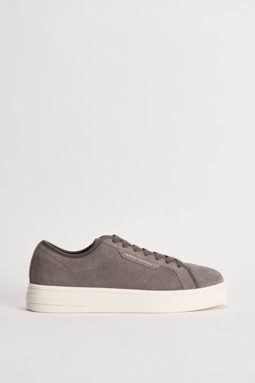 Sneakers uomo in suede grigio tortora - 1