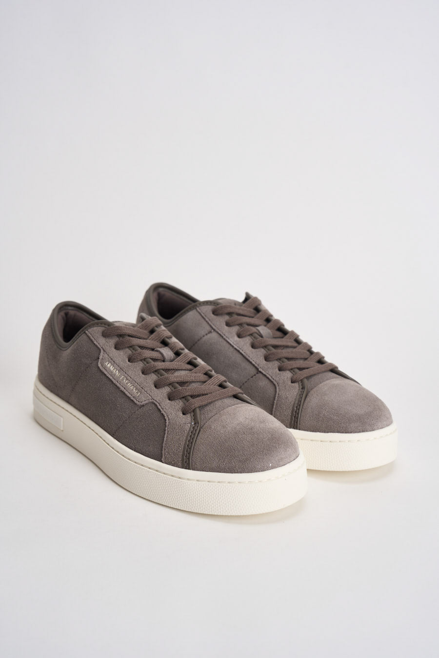 Sneakers uomo in suede grigio tortora XM003617 AF29106U6125 ARMANI EXCHANGE 