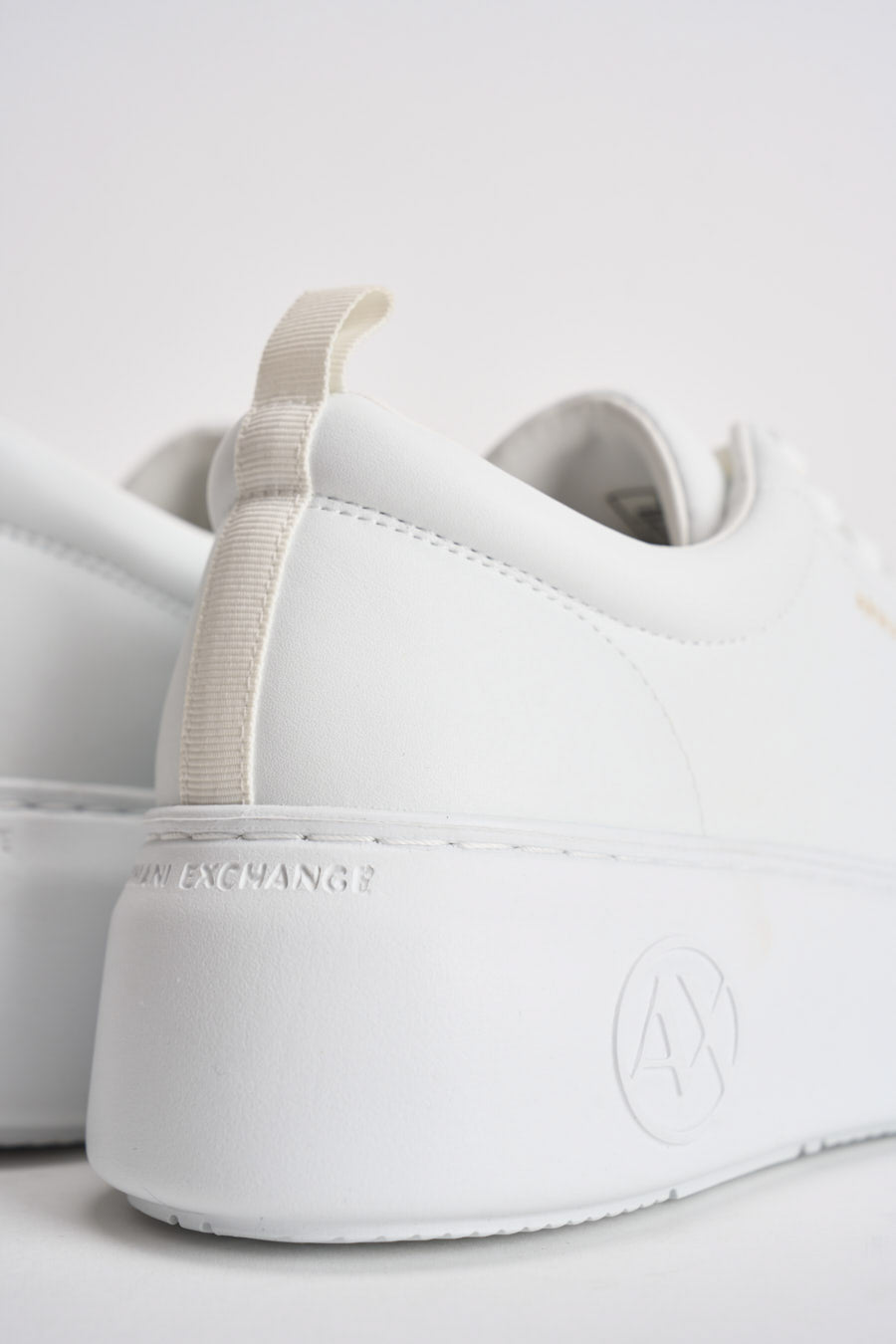 Sneakers donna platform bianche XW002790 AF11912U0002 ARMANI EXCHANGE 